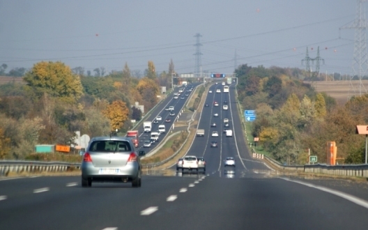 Baleset miatt teljes útzár az M1-es autópályát a 32-es kilométernél